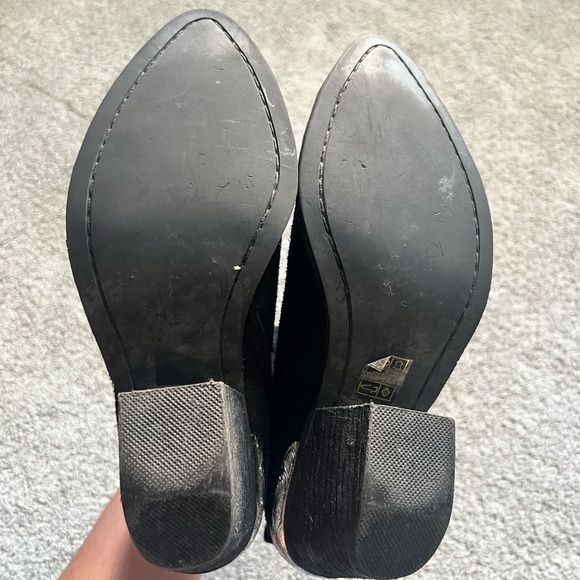 Jeffrey Campbell Cromwell Women’s 7.5 Black Suede SilverTip Western Ankle Boots - Picture 6 of 7